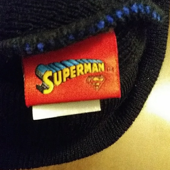 Superman winter hat - Picture 2 of 2